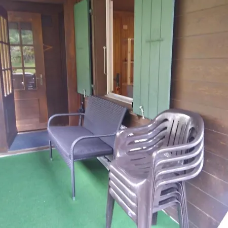 Holiday home Ferien Flueehblueemli
